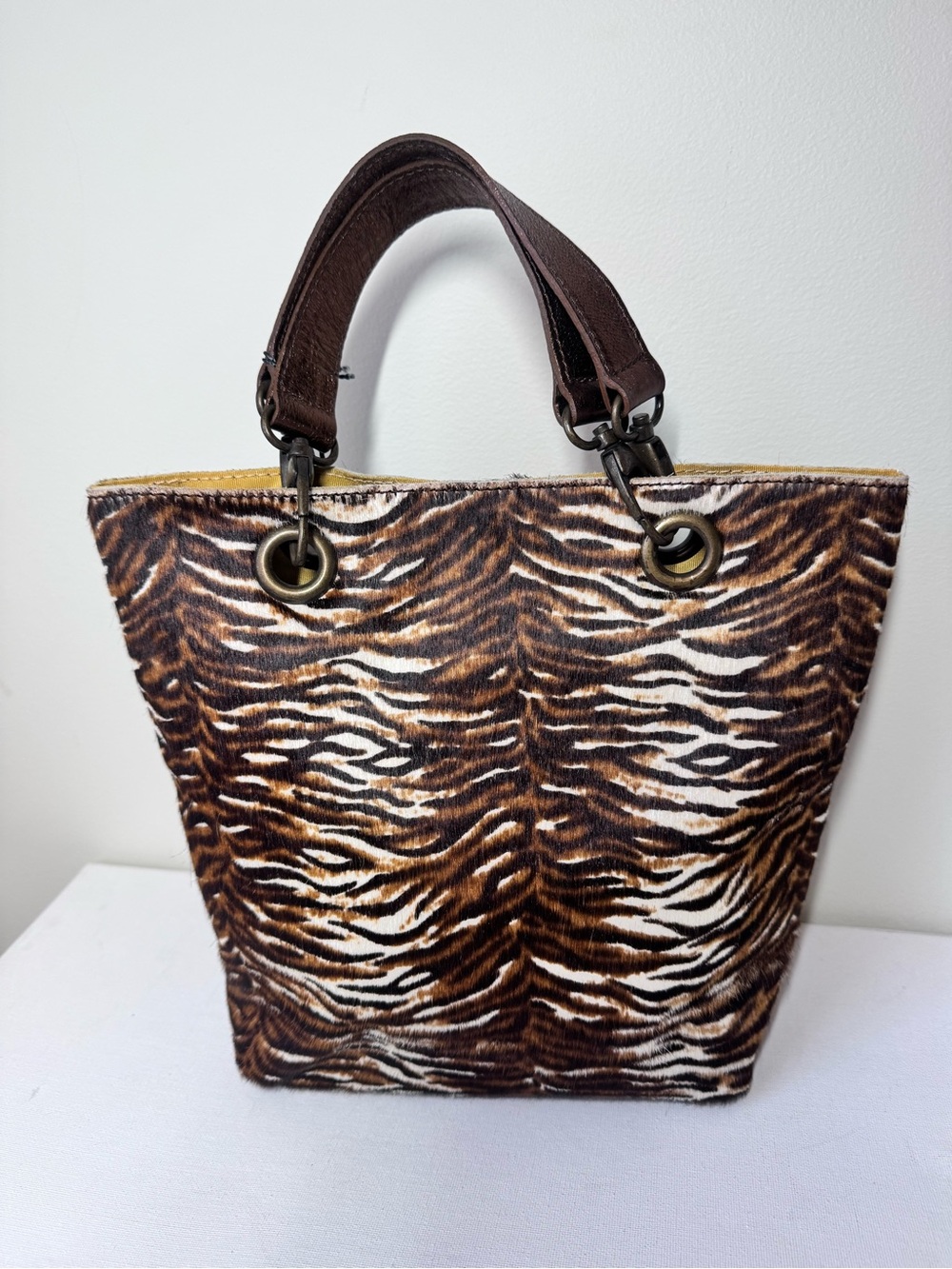 Maurizio Taiuti Genuine Leather hair calf tiger print tote.. Made in Italy